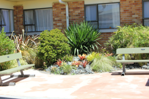 Kimihia Home & Hospital, outside sitting area