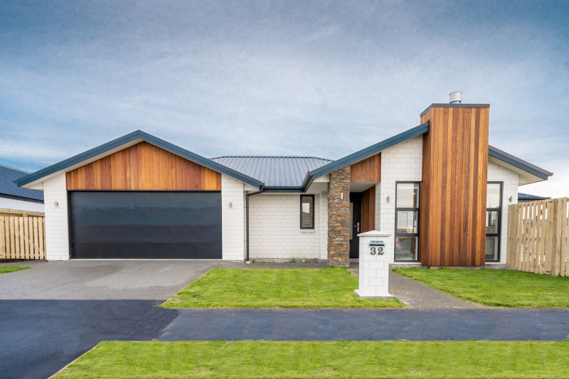 New Zealand Certified Builders ; Front view of a house.